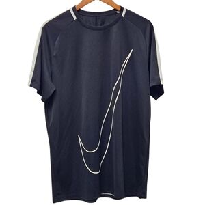 Nike Black and White Short Sleeve Tee
